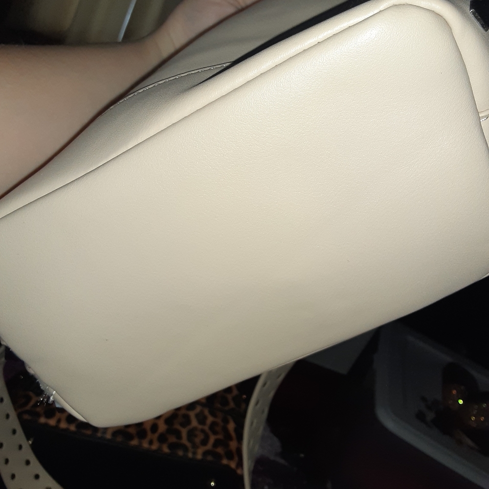 Tan studded drawstring bag - Picture 5 of 6